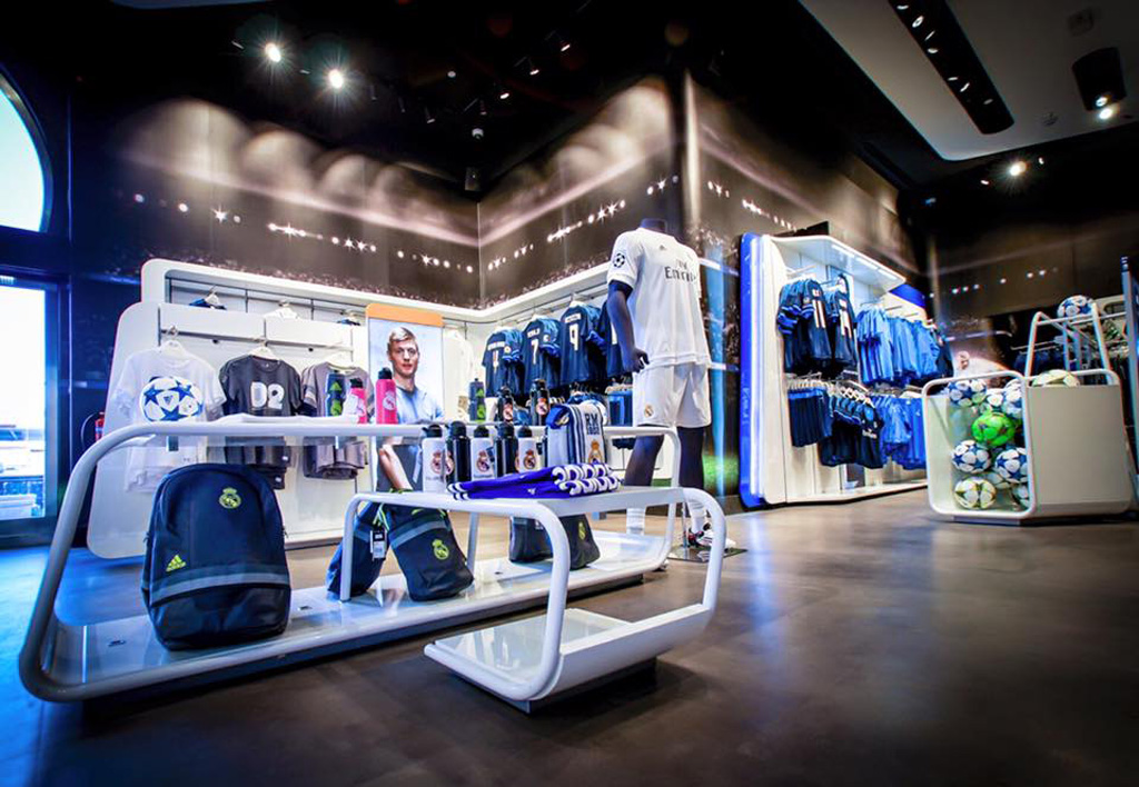 Mobili: Real Madrid Store